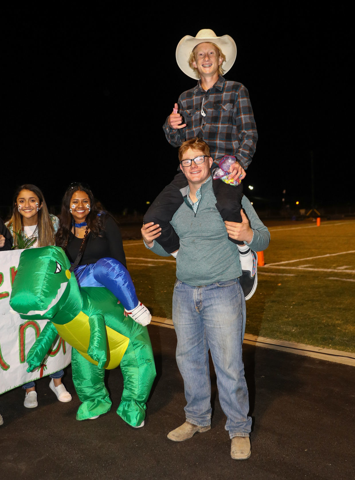 101119 Nipomo Homecoming 12.jpg